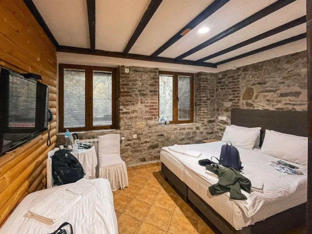 hotels in matka canyon