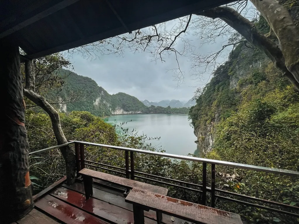 amaze cave viewpoint halong bay
