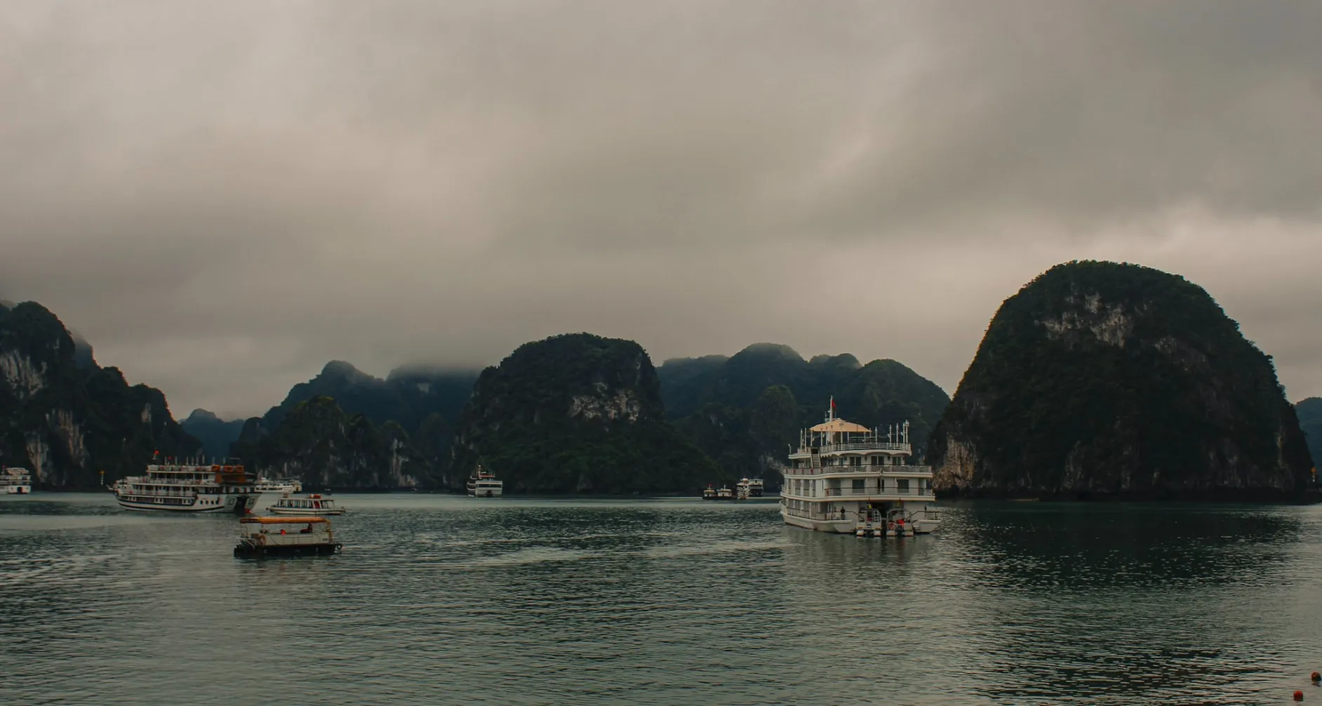 halong bay cruise