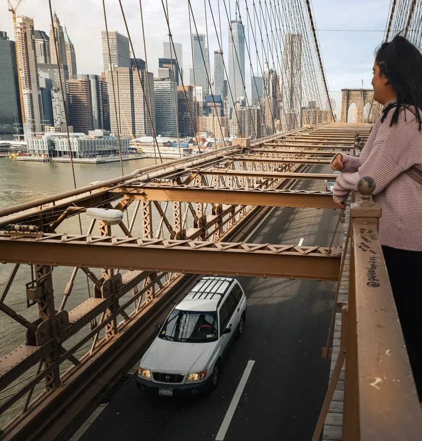 Tara O'Reilly brooklyn bridge first time in new york city