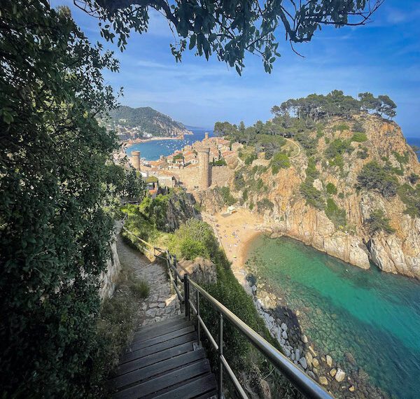 Barcelona To Tossa de Mar – Amazing Day Trip