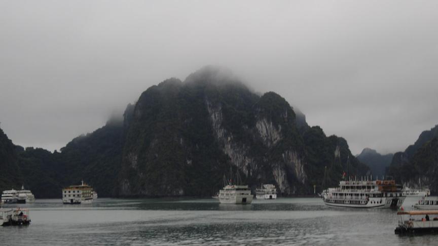 Halong bay weather in February