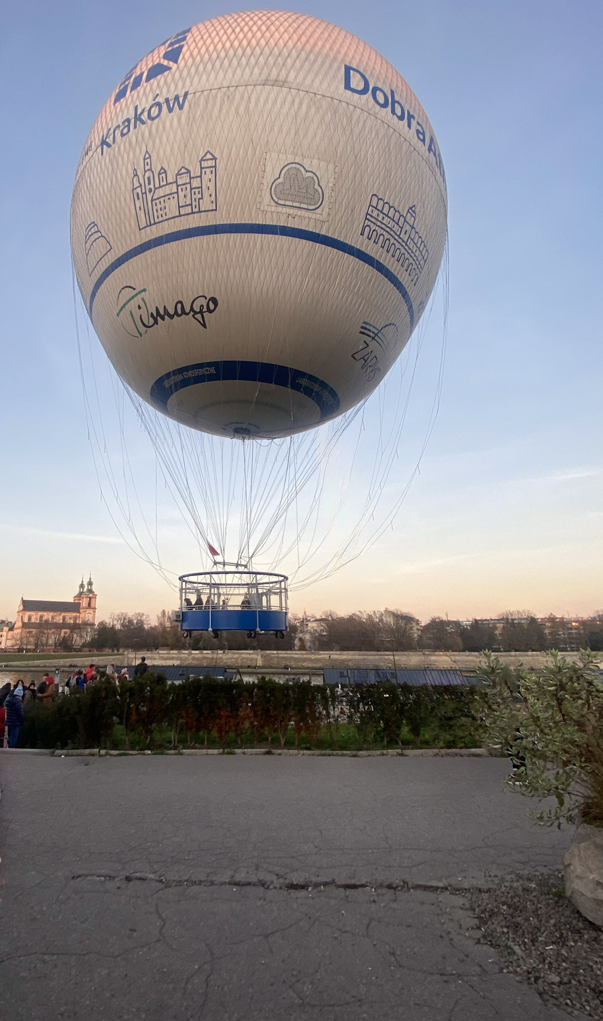 observation-balloon