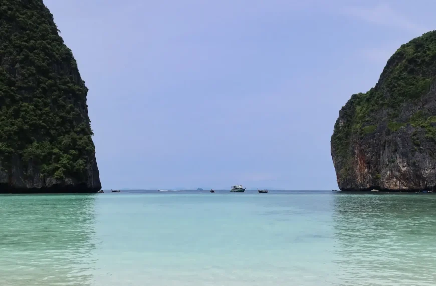 Phi Phi To Maya Bay – The Simple Guide You Need for 2024