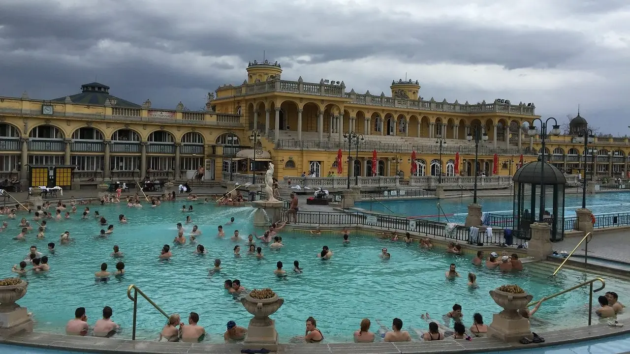 Széchenyi thermal bath top things to do budapest