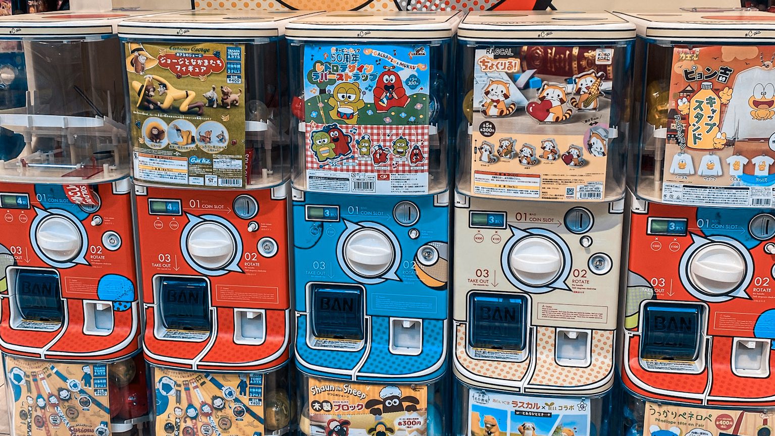 gacha gacha games - best things to do in Osaka