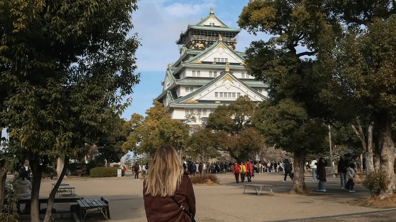 Osaka castle, one of the destinations you must visit 