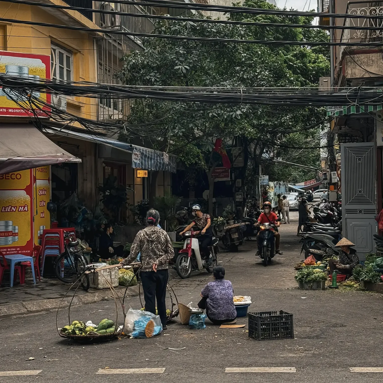 truc bach photos hanoi