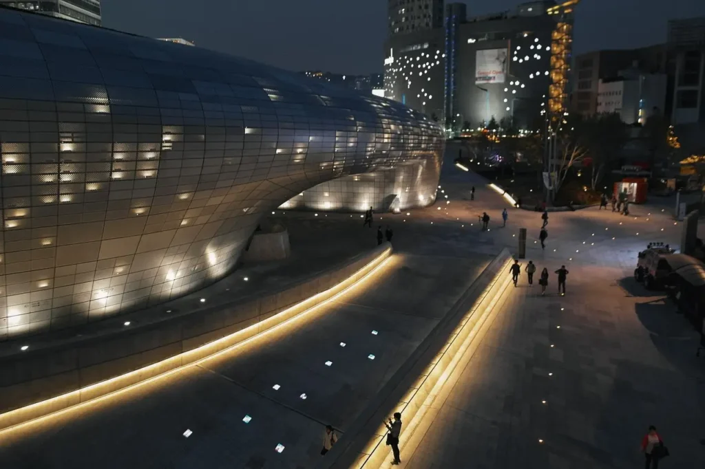 Dongdaemun Design Plaza seoul 10 day itinerary