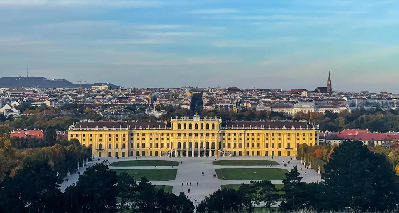 Schonbrunn Palace Park - COOL THINGS TO DO IN vIENNA