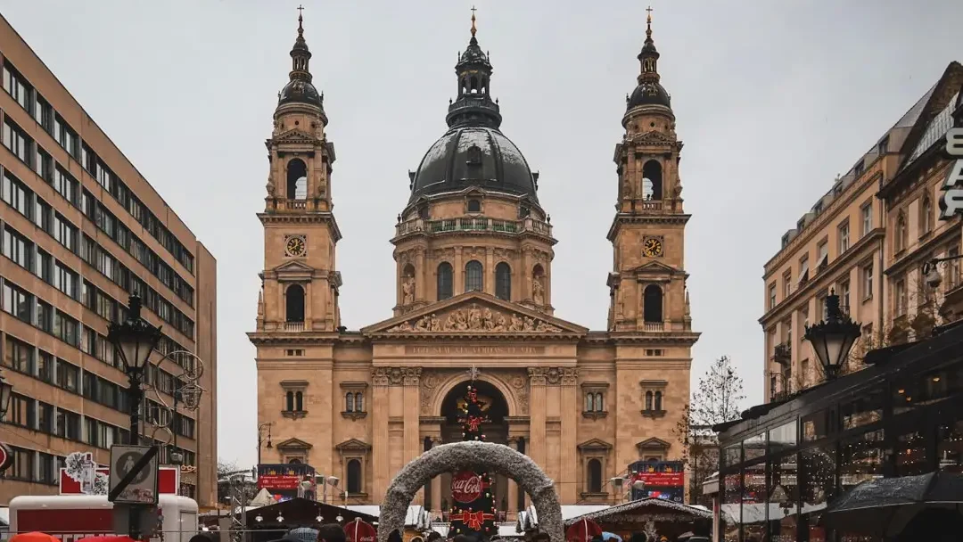 3 day budapest trip St Stephens Basilica