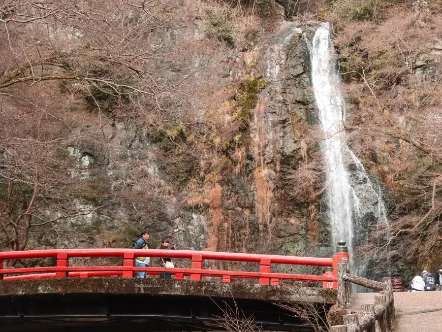 minoh falls is one of the best things to do in osaka