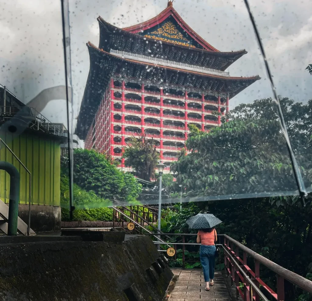 where to go when it rains in taipei