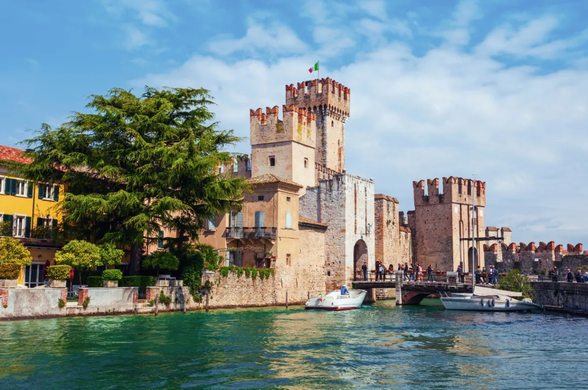 where to stay in lake garda sirmione