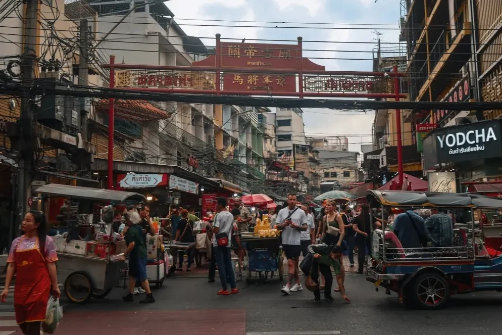 Chinatown's Yaowarat in the day
