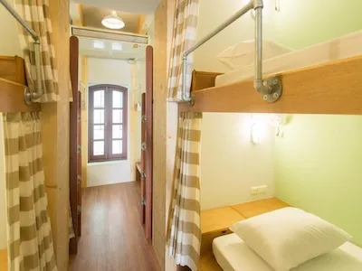 Barn and Bed Hostel, friendly budget hostel in Sukhumvit Bangkok