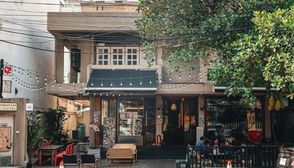 cafes in sathorn