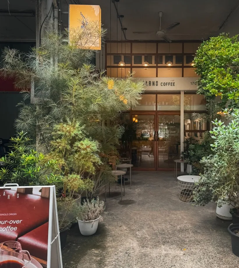 hidden gem cafe in bangkok - sathon