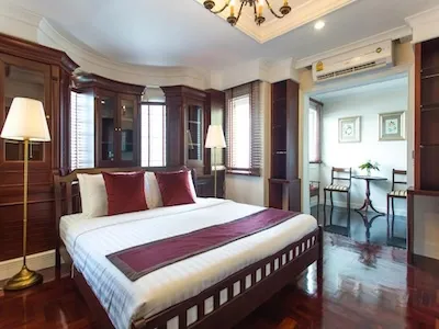 The Lek Aree, affordable guesthouse in leafy Ari Bangkok