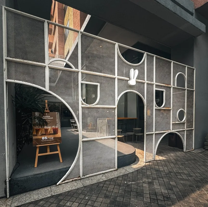laptop friendly cafes bangkok