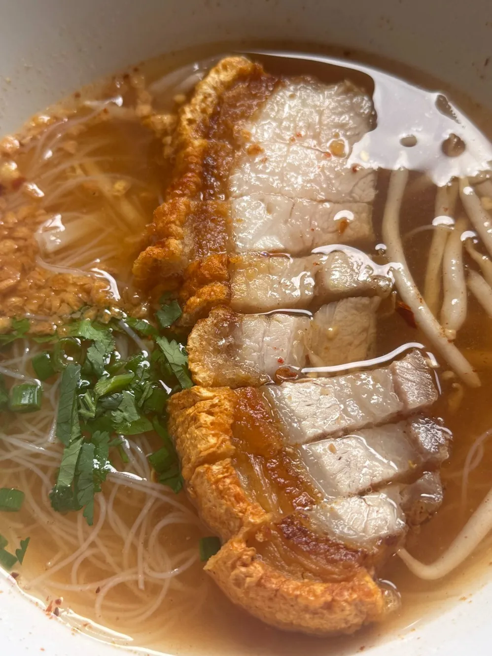 crispy pork ari - where to eat bangkok