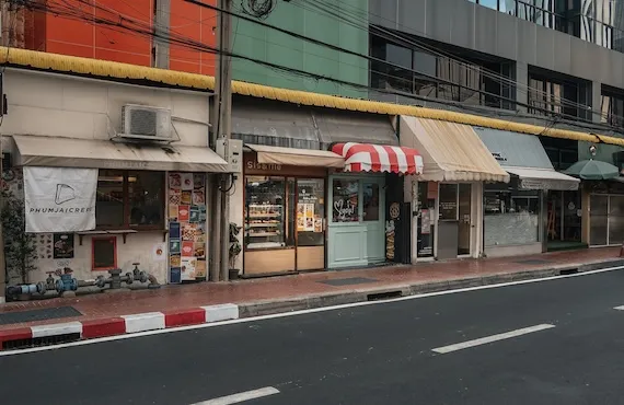 Ari Bangkok: The Ultimate Guide to Bangkok’s Trendiest (Yet Authentic) Area