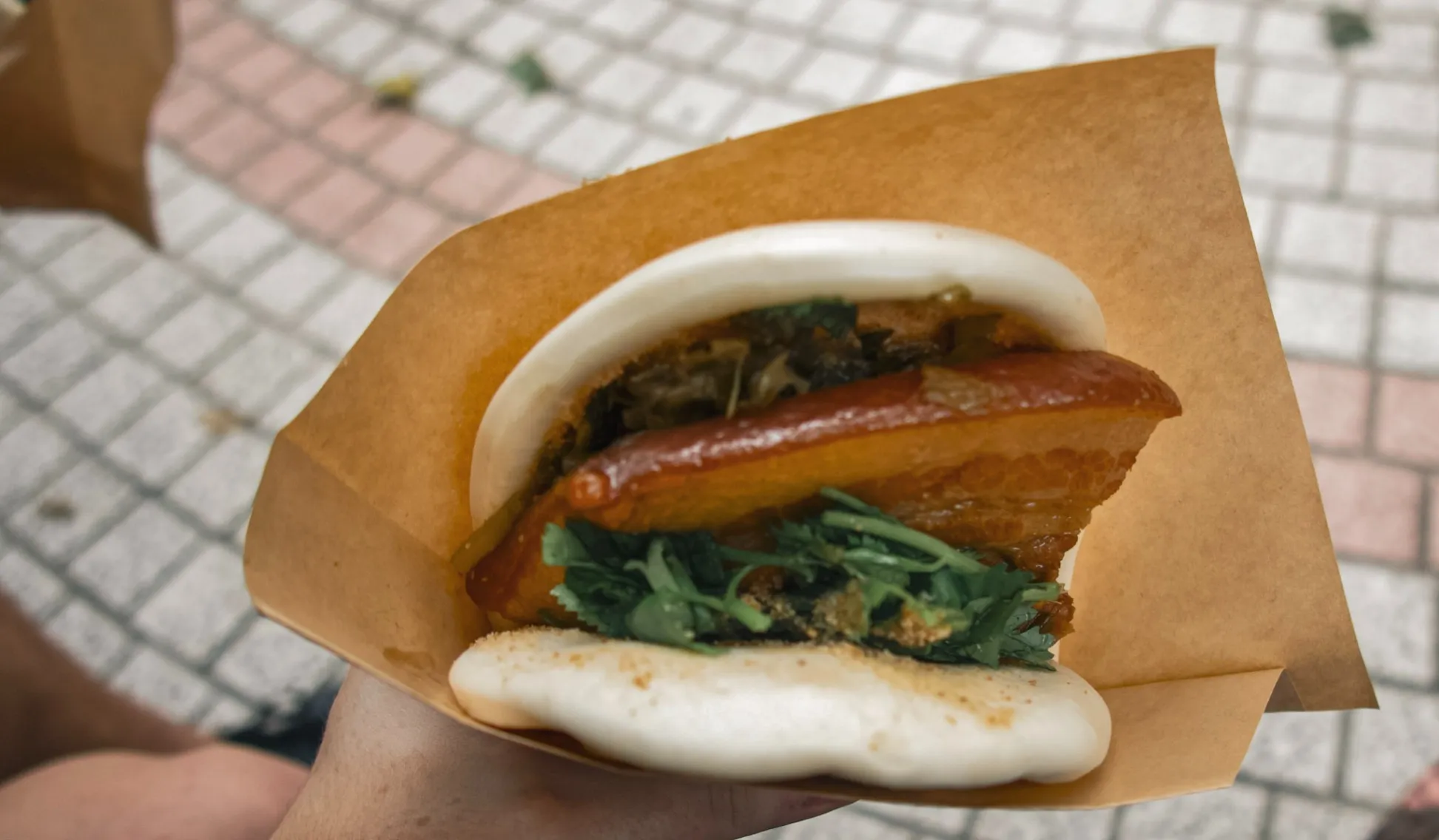 Yuan Fang Gua Bao (源芳刈包) is the best street food in Taipei