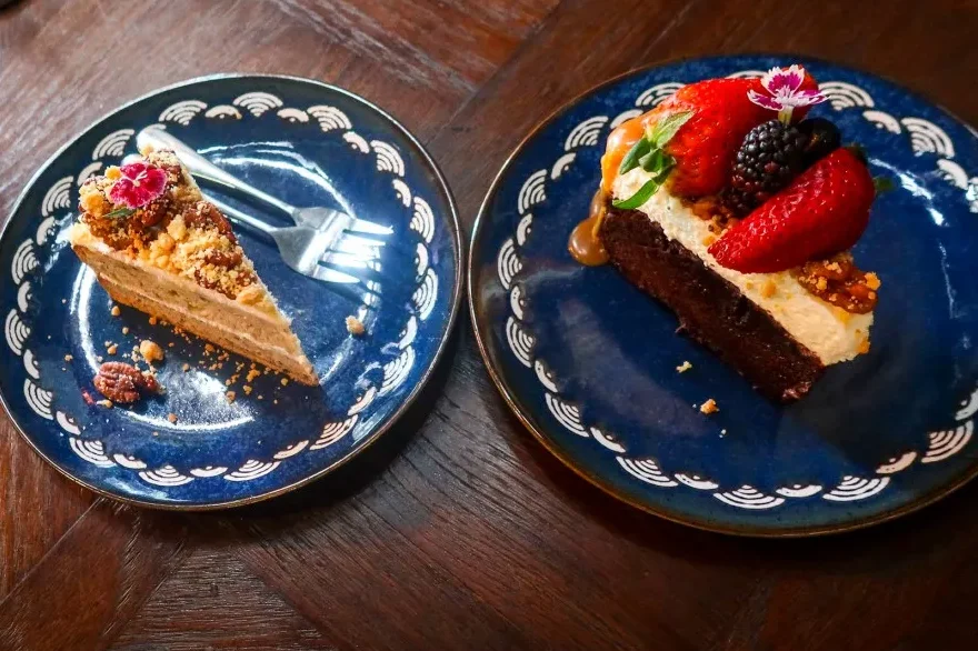 ari bangkok cakes