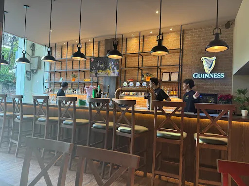 Irish pub Sathon