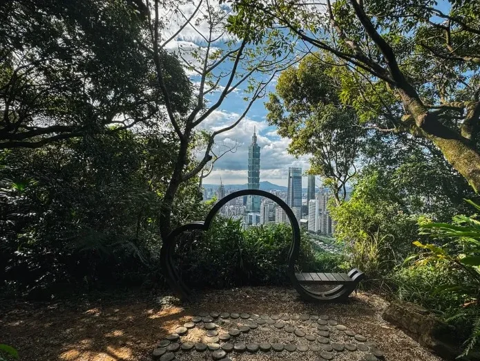 taipei 101 from elephant mountain sunset