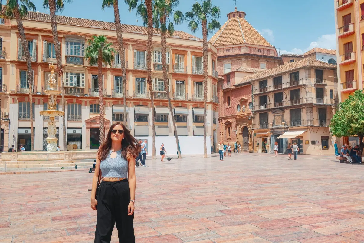 tara o'reilly in Malaga, Spain in the summer