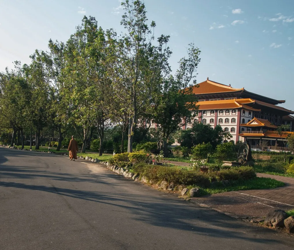 fo guang shan grounds