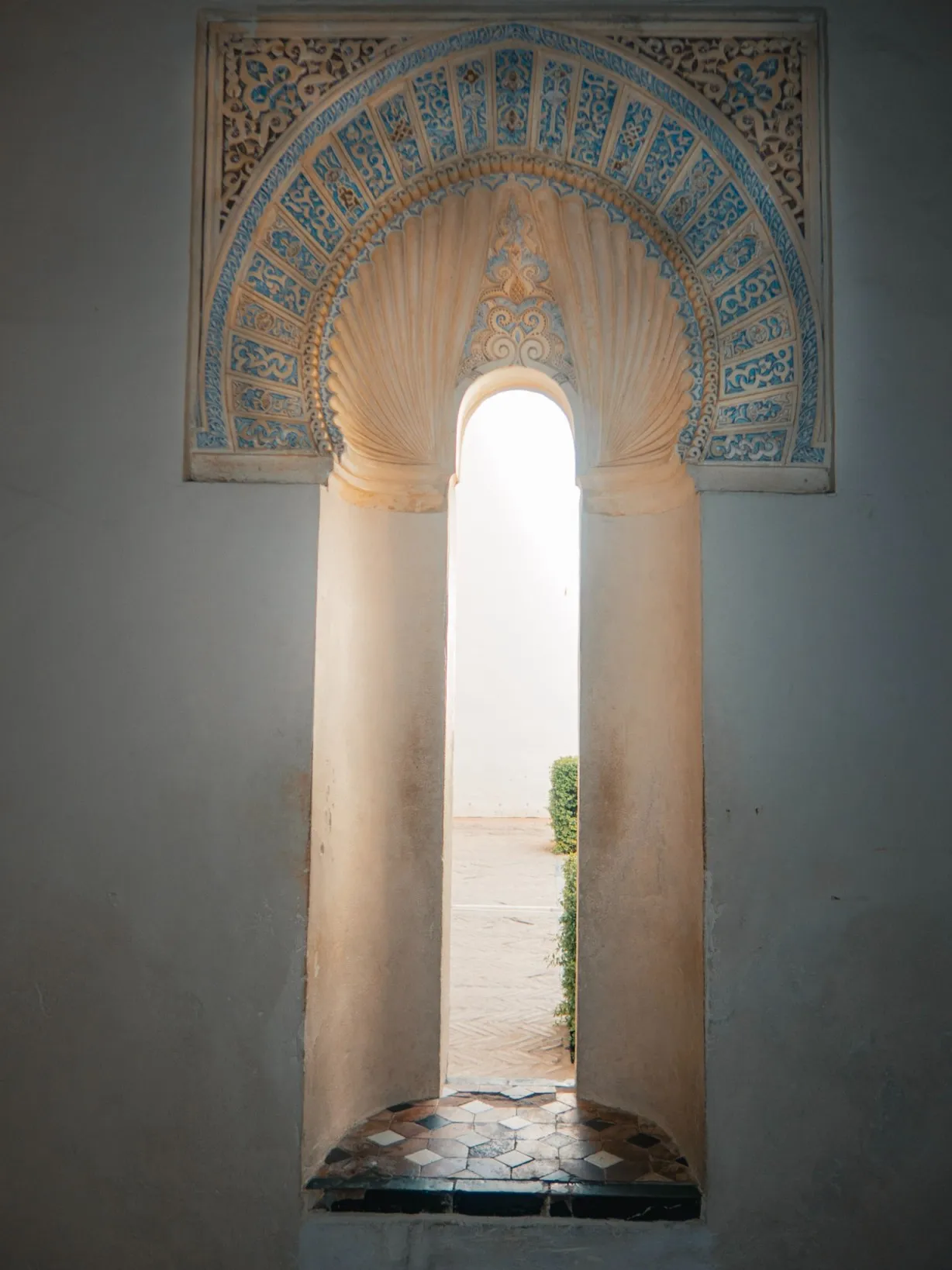 ornate window in Taifa Palace