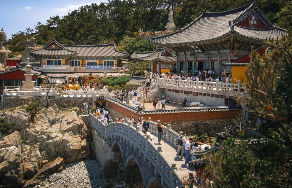 attractions in busan Haedong Yonggungsa Temple