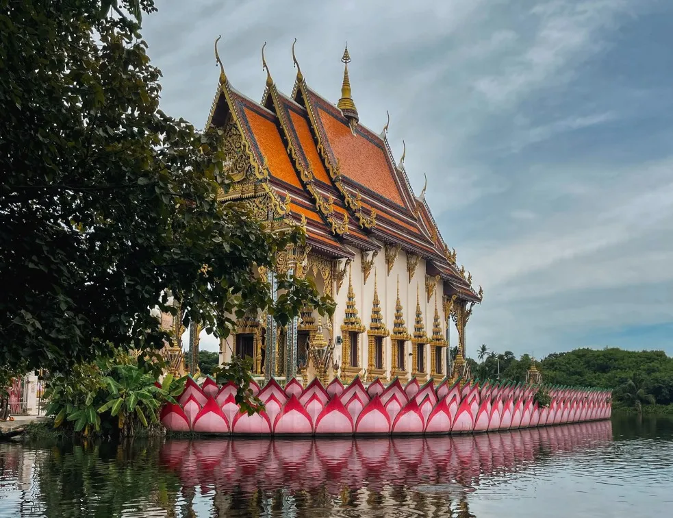 Wat Plai Laem koh samui