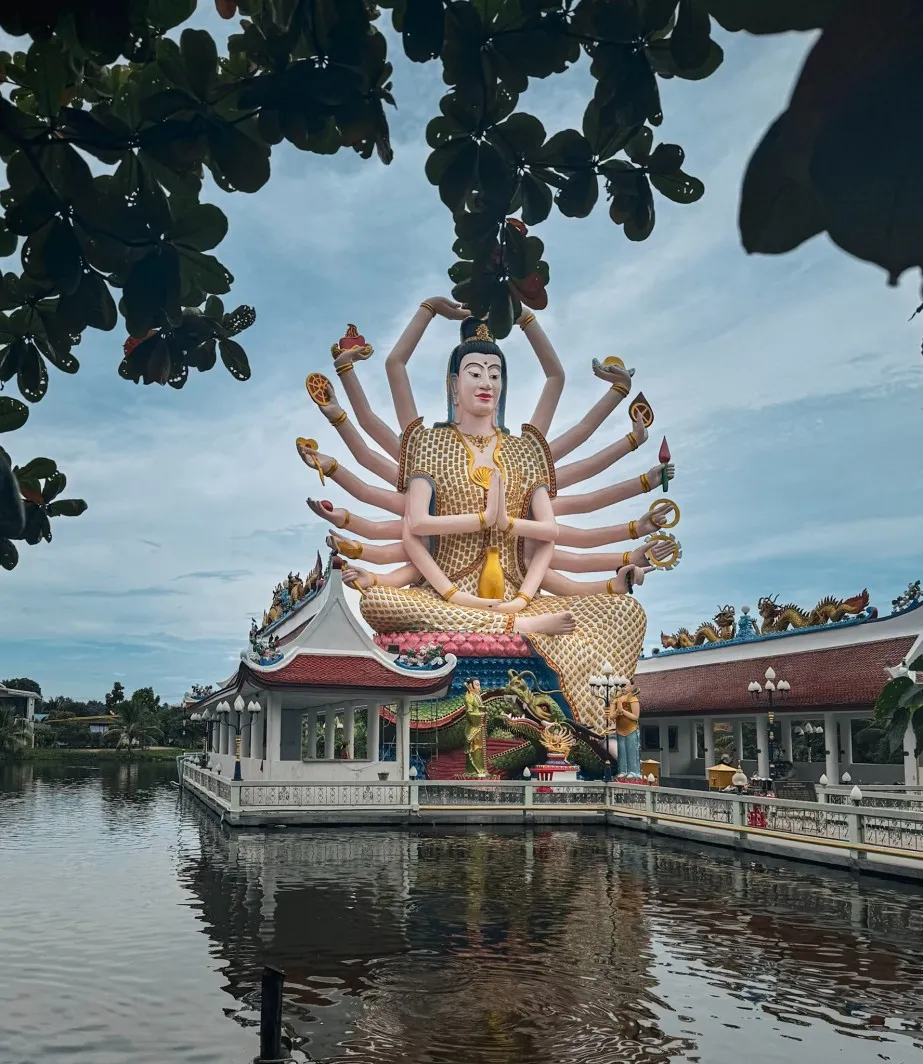 Wat Plai Laem koh samui
