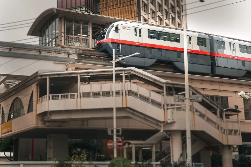 how to get around naha