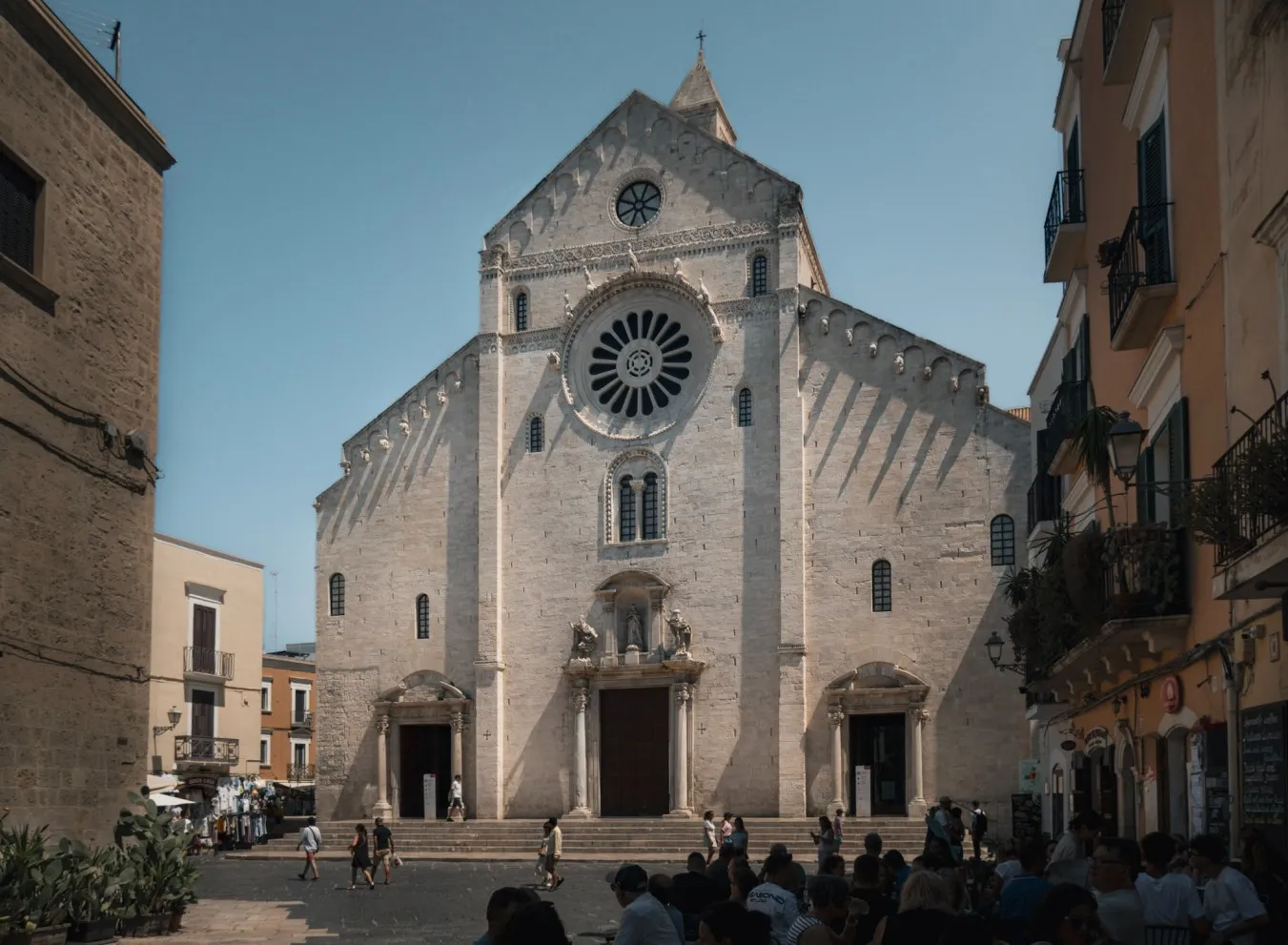 things to see in bari