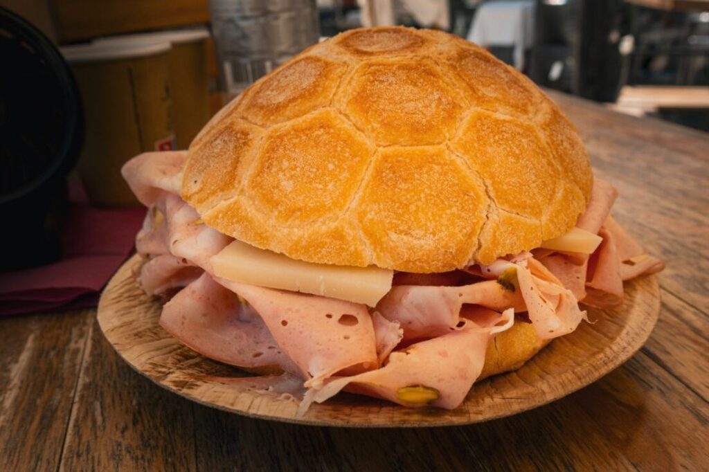 where to eat bari old town