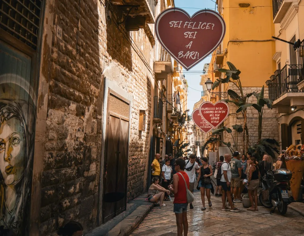 where to stay in bari italy