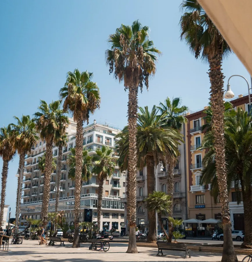 where to stay in bari for families