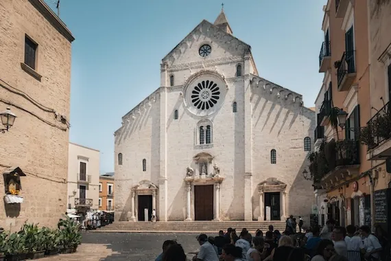 is bari worth visiting