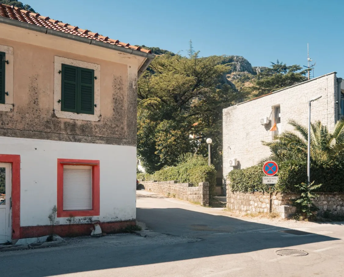 entrance to Fort Vrmac