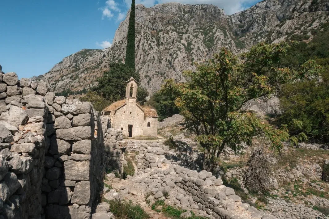 St. Juraj Church ladder of kotor