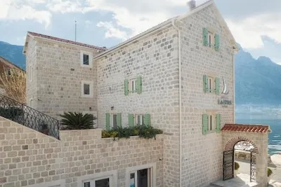 best hotels in kotor