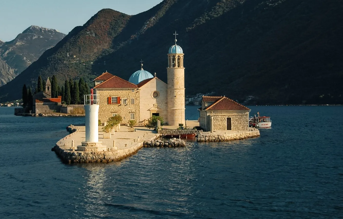 where to stay in kotor