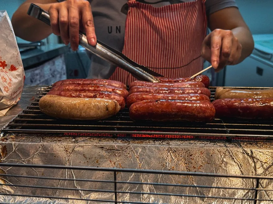 Taiwan sausage what to eat in taiwan