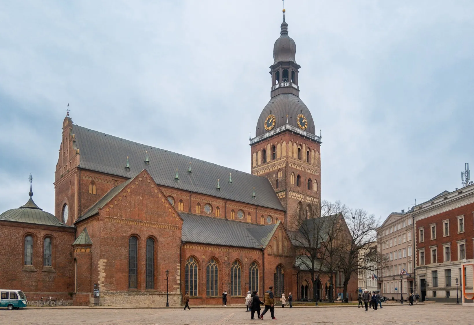 dome square riga latvia