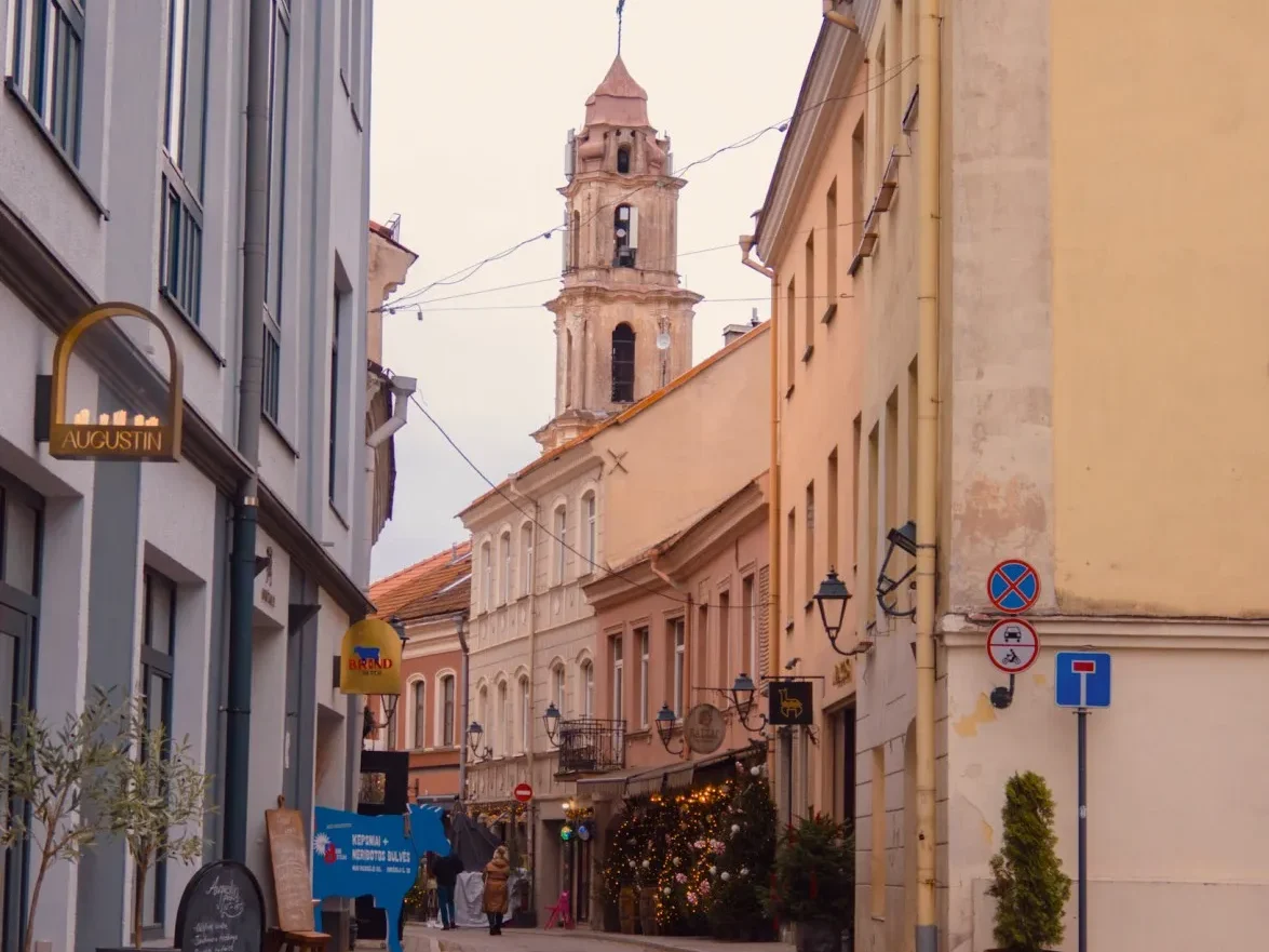 where to stay vilnius old town cobble stone street