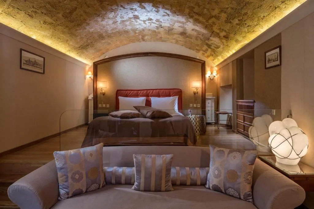 casa delfino luxury boutique hotel chania old town